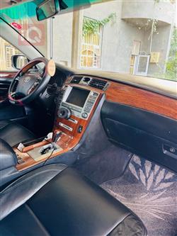 تۆیۆتا کراون